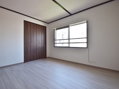 フレグランス西町