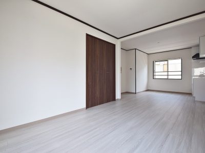 フレグランス西町