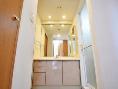 オーベル越谷蒲生壱番館