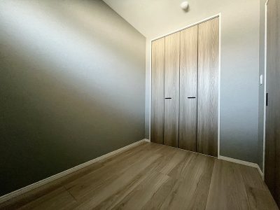 Reserve H&M Residence 302