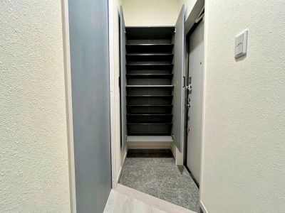 Reserve H&M Residence 208