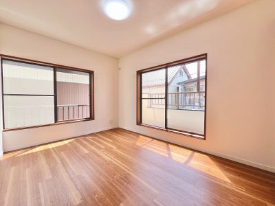 越谷市　神明町１丁目　中古戸建