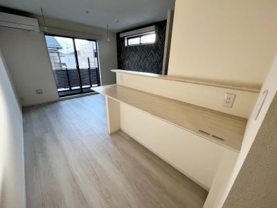 Reserve H&M Residence 208