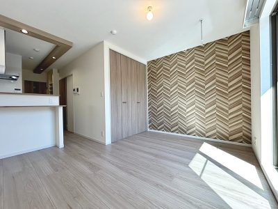Reserve H&M Residence 102