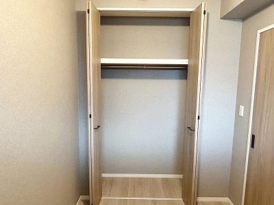 Reserve H&M Residence 102