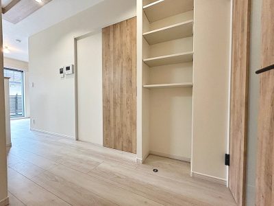 Reserve H&M Residence 106