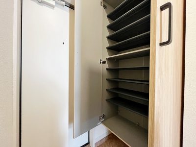 Reserve H&M Residence 306
