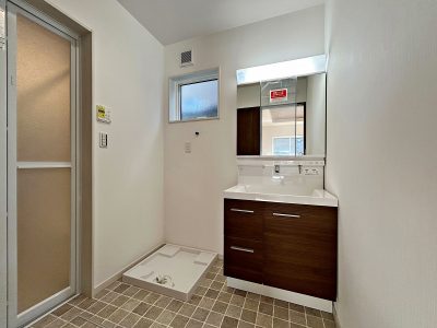 越谷市　神明町１丁目　B区画新築戸建