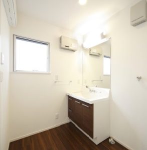 越谷市　東大沢４丁目　売地