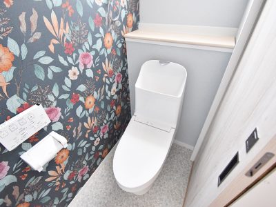 草加市　長栄３丁目　売地