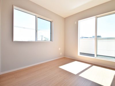 草加市　旭町５丁目　売地