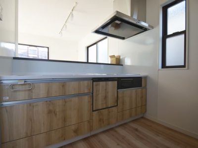 草加市　旭町５丁目　売地